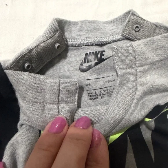 Nike Kids Neon Legend 3 Piece Set - Black and Gray 6m - Picture 5 of 5